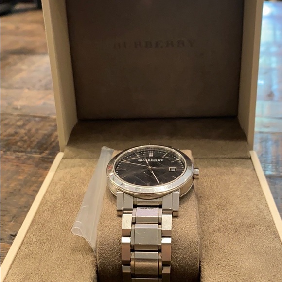 BURBERRY BU9001 Watch Silver For Sale 38mm - Picture 3 of 8